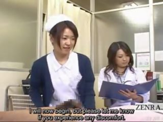 Sottotitolato lei vestita lui nudo giapponese milf medico e infermiera sega